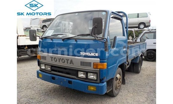Buy Import Toyota Dyna Blue Truck in Import - Dubai in Agadez Buy Import Toyota Dyna Blue Truck in Import - Dubai in Agadez