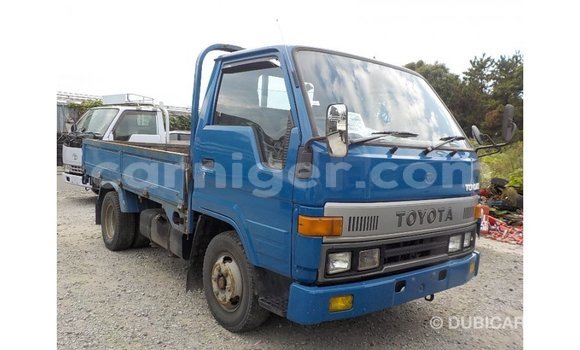 Buy Import Toyota Dyna Blue Truck in Import - Dubai in Agadez Buy Import Toyota Dyna Blue Truck in Import - Dubai in Agadez