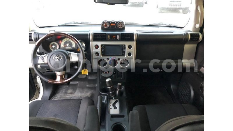 Big with watermark toyota fj cruiser agadez import dubai 7217