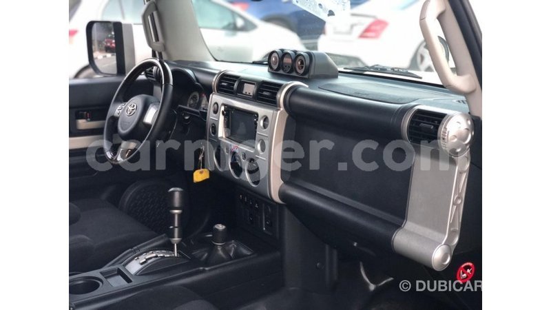 Big with watermark toyota fj cruiser agadez import dubai 7217