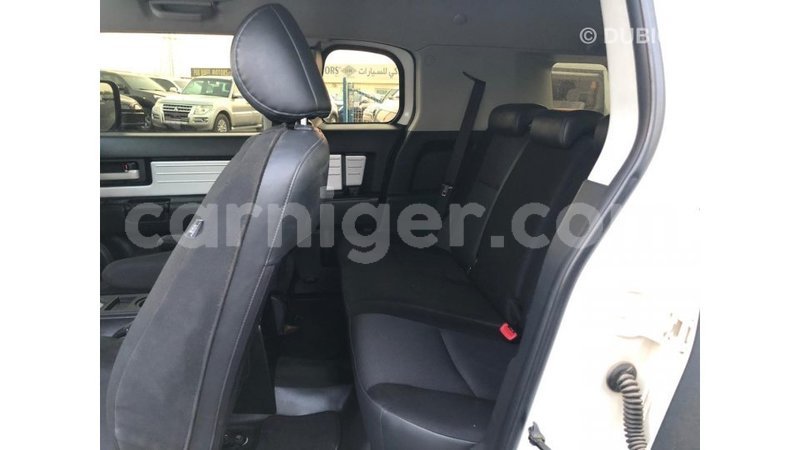 Big with watermark toyota fj cruiser agadez import dubai 7217