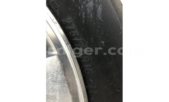 Sayi Imported Toyota FJ Cruiser White Mota in Import - Dubai a Agadez Sayi Imported Toyota FJ Cruiser White Mota in Import - Dubai a Agadez