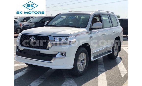 Sayi Imported Toyota Land Cruiser White Babbar mota in Import - Dubai a Agadez