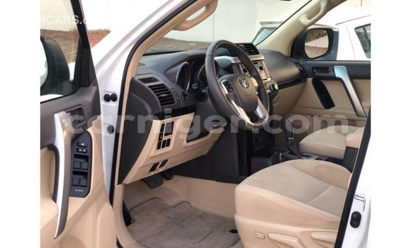 Sayi Imported Toyota Prado White Mota in Import - Dubai a Agadez Sayi Imported Toyota Prado White Mota in Import - Dubai a Agadez