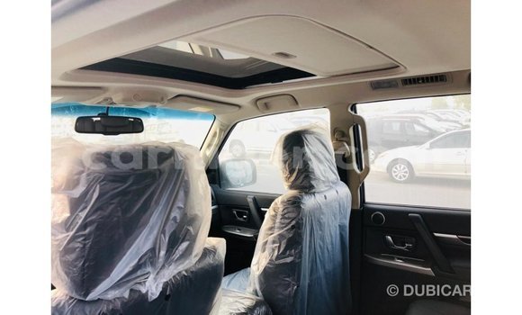 Sayi Imported Mitsubishi Pajero Black Mota in Import - Dubai a Agadez Sayi Imported Mitsubishi Pajero Black Mota in Import - Dubai a Agadez