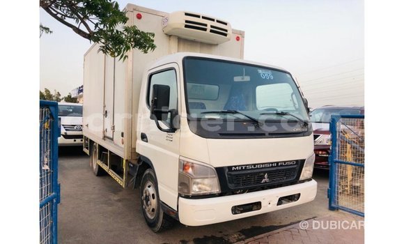 Sayi Imported Mitsubishi L400 White Babbar mota in Import - Dubai a Agadez Sayi Imported Mitsubishi L400 White Babbar mota in Import - Dubai a Agadez
