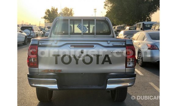 Sayi Imported Toyota Hilux Other Mota in Import - Dubai a Agadez Sayi Imported Toyota Hilux Other Mota in Import - Dubai a Agadez