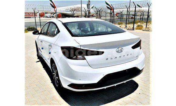Buy Import Hyundai Elantra White Car in Import - Dubai in Agadez Buy Import Hyundai Elantra White Car in Import - Dubai in Agadez