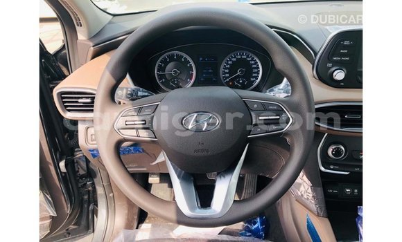 Sayi Imported Hyundai Santa Fe Green Mota in Import - Dubai a Agadez Sayi Imported Hyundai Santa Fe Green Mota in Import - Dubai a Agadez