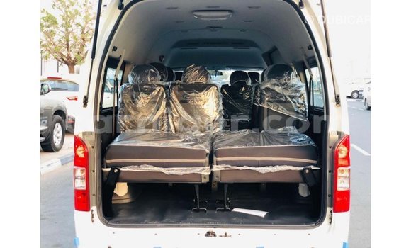 Sayi Imported Foton Tunland White Mota in Import - Dubai a Agadez Sayi Imported Foton Tunland White Mota in Import - Dubai a Agadez