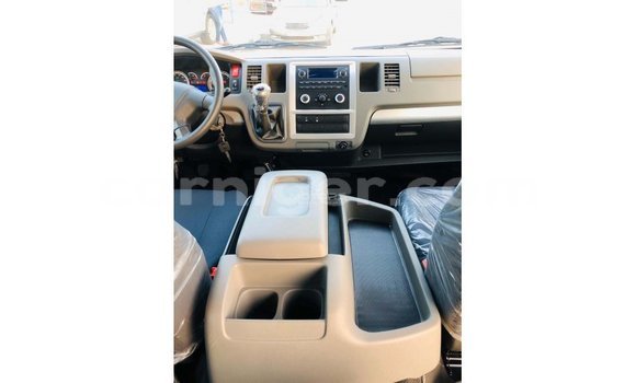 Sayi Imported Foton Tunland White Mota in Import - Dubai a Agadez Sayi Imported Foton Tunland White Mota in Import - Dubai a Agadez