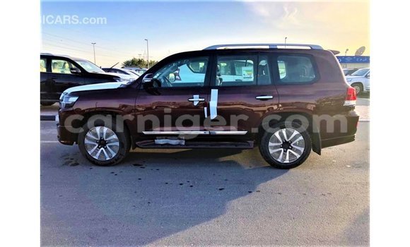 Buy Import Toyota Land Cruiser Other Truck in Import - Dubai in Agadez Buy Import Toyota Land Cruiser Other Truck in Import - Dubai in Agadez