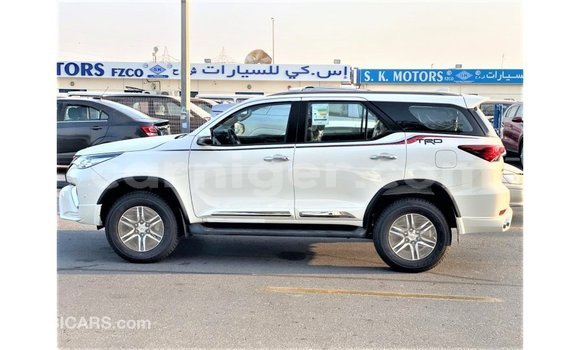 Buy Import Toyota Fortuner White Car in Import - Dubai in Agadez Buy Import Toyota Fortuner White Car in Import - Dubai in Agadez