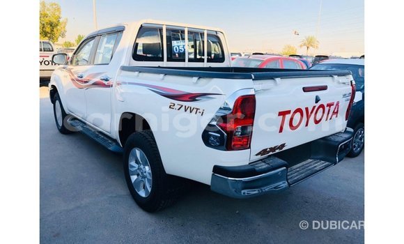 Buy Import Toyota Hilux White Car in Import - Dubai in Agadez Buy Import Toyota Hilux White Car in Import - Dubai in Agadez