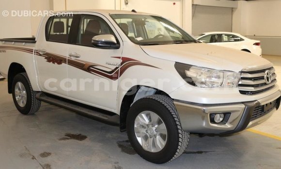 Buy Import Toyota Hilux White Car in Import - Dubai in Agadez Buy Import Toyota Hilux White Car in Import - Dubai in Agadez