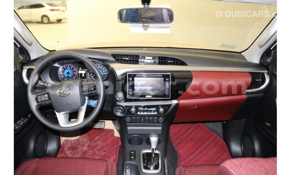 Buy Import Toyota Hilux White Car in Import - Dubai in Agadez Buy Import Toyota Hilux White Car in Import - Dubai in Agadez
