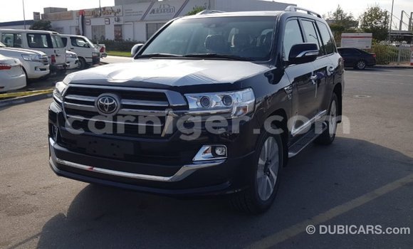 Buy Import Toyota Land Cruiser Black Truck in Import - Dubai in Agadez Buy Import Toyota Land Cruiser Black Truck in Import - Dubai in Agadez