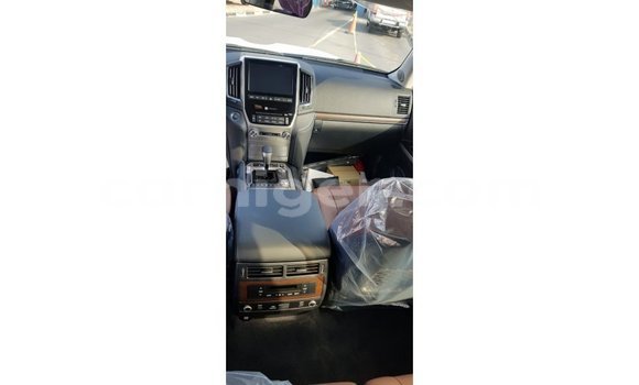 Buy Import Toyota Land Cruiser Black Truck in Import - Dubai in Agadez Buy Import Toyota Land Cruiser Black Truck in Import - Dubai in Agadez