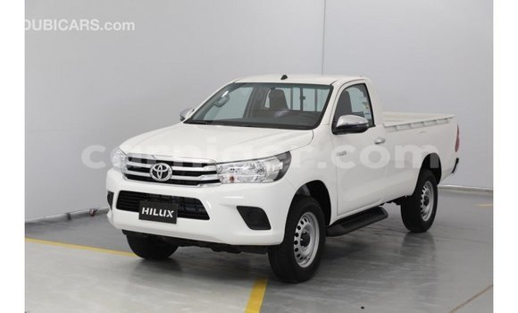 Buy Import Toyota Hilux White Car in Import - Dubai in Agadez Buy Import Toyota Hilux White Car in Import - Dubai in Agadez
