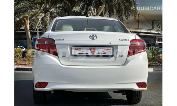 Sayi Imported Toyota DA White Babbar mota in Import - Dubai a Agadez Sayi Imported Toyota DA White Babbar mota in Import - Dubai a Agadez
