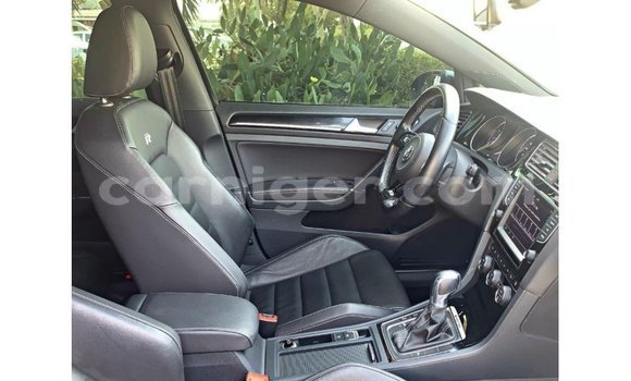 Sayi Imported Volkswagen Golf Black Mota in Import - Dubai a Agadez Sayi Imported Volkswagen Golf Black Mota in Import - Dubai a Agadez