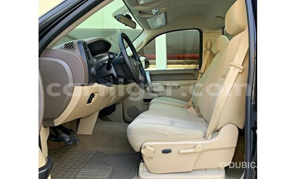 Sayi Imported Chevrolet Silverado Black Mota in Import - Dubai a Agadez Sayi Imported Chevrolet Silverado Black Mota in Import - Dubai a Agadez