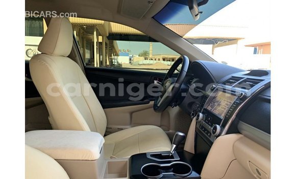 Sayi Imported Toyota Camry White Mota in Import - Dubai a Agadez Sayi Imported Toyota Camry White Mota in Import - Dubai a Agadez