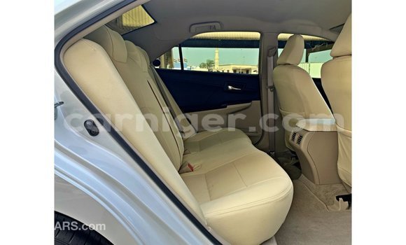 Sayi Imported Toyota Camry White Mota in Import - Dubai a Agadez Sayi Imported Toyota Camry White Mota in Import - Dubai a Agadez