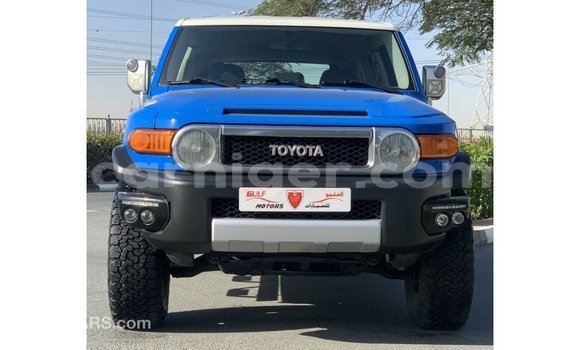 Sayi Imported Toyota FJ Cruiser Blue Mota in Import - Dubai a Agadez Sayi Imported Toyota FJ Cruiser Blue Mota in Import - Dubai a Agadez