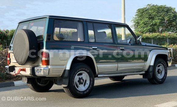 Sayi Imported Nissan Patrol Blue Mota in Import - Dubai a Agadez Sayi Imported Nissan Patrol Blue Mota in Import - Dubai a Agadez