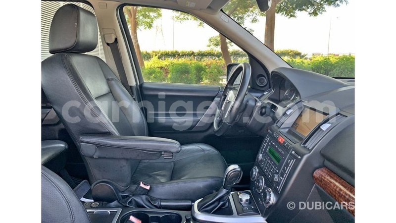 Big with watermark land rover defender agadez import dubai 7275