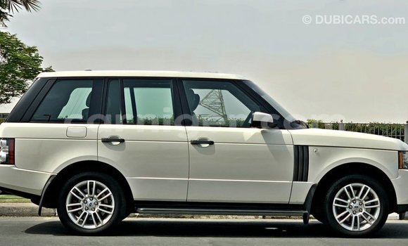 Sayi Imported Land Rover Range Rover White Mota in Import - Dubai a Agadez Sayi Imported Land Rover Range Rover White Mota in Import - Dubai a Agadez