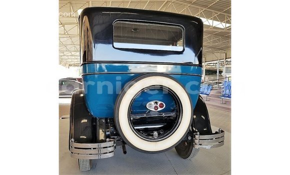 Sayi Imported Buick Electra Blue Mota in Import - Dubai a Agadez Sayi Imported Buick Electra Blue Mota in Import - Dubai a Agadez