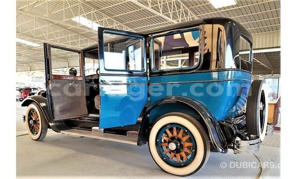 Sayi Imported Buick Electra Blue Mota in Import - Dubai a Agadez Sayi Imported Buick Electra Blue Mota in Import - Dubai a Agadez