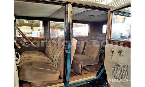 Sayi Imported Buick Electra Blue Mota in Import - Dubai a Agadez Sayi Imported Buick Electra Blue Mota in Import - Dubai a Agadez