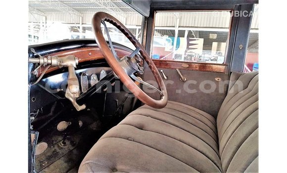 Sayi Imported Buick Electra Blue Mota in Import - Dubai a Agadez Sayi Imported Buick Electra Blue Mota in Import - Dubai a Agadez