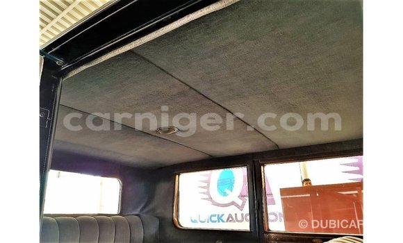 Sayi Imported Buick Electra Blue Mota in Import - Dubai a Agadez Sayi Imported Buick Electra Blue Mota in Import - Dubai a Agadez