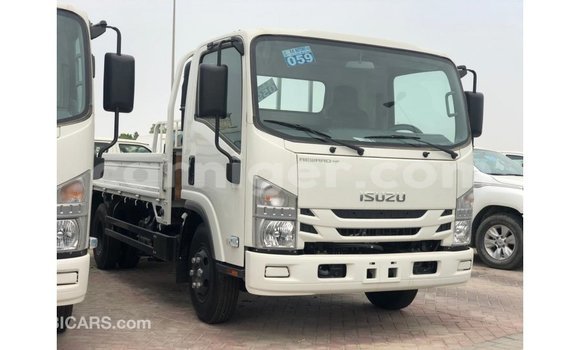 Buy Import Isuzu Bighorn White Truck in Import - Dubai in Agadez Buy Import Isuzu Bighorn White Truck in Import - Dubai in Agadez