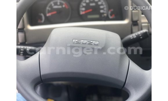 Buy Import Isuzu Bighorn White Truck in Import - Dubai in Agadez Buy Import Isuzu Bighorn White Truck in Import - Dubai in Agadez
