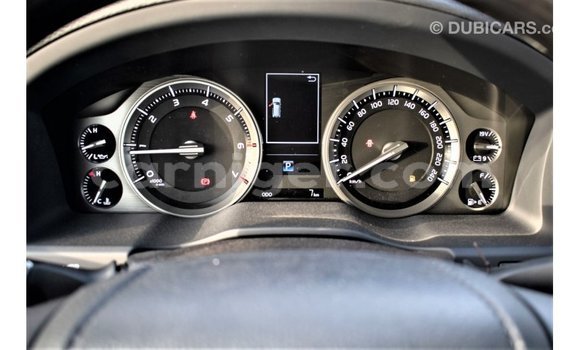 Buy Import Toyota Land Cruiser Black Truck in Import - Dubai in Agadez Buy Import Toyota Land Cruiser Black Truck in Import - Dubai in Agadez