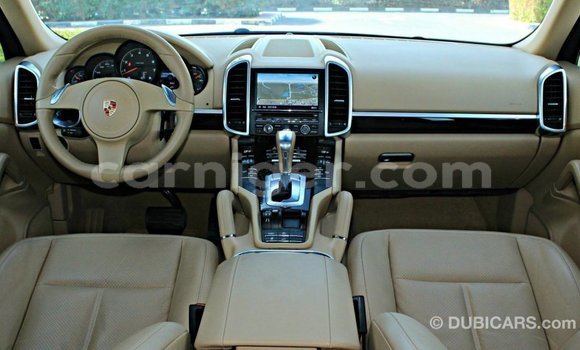 Sayi Imported Porsche Cayenne Brown Mota in Import - Dubai a Agadez Sayi Imported Porsche Cayenne Brown Mota in Import - Dubai a Agadez