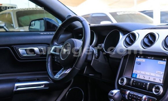 Acheter Import Voiture Ford Mustang Noir à Import - Dubai, Agadez Acheter Import Voiture Ford Mustang Noir à Import - Dubai, Agadez