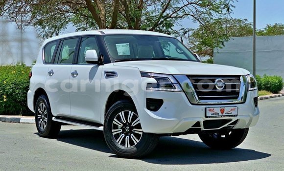 Sayi Imported Nissan Patrol White Mota in Import - Dubai a Agadez Sayi Imported Nissan Patrol White Mota in Import - Dubai a Agadez