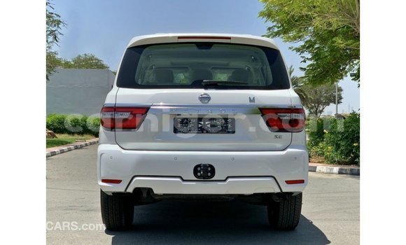 Sayi Imported Nissan Patrol White Mota in Import - Dubai a Agadez Sayi Imported Nissan Patrol White Mota in Import - Dubai a Agadez