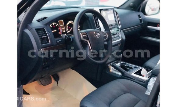 اشتري Imported Toyota Land Cruiser Black شاحنة في Import - Dubai في أغاديز اشتري Imported Toyota Land Cruiser Black شاحنة في Import - Dubai في أغاديز