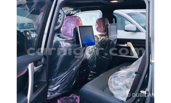 اشتري Imported Toyota Land Cruiser Black شاحنة في Import - Dubai في أغاديز اشتري Imported Toyota Land Cruiser Black شاحنة في Import - Dubai في أغاديز