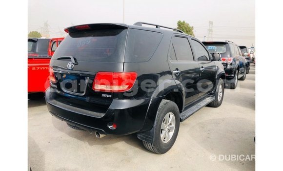 Sayi Imported Toyota Fortuner Black Mota in Import - Dubai a Agadez Sayi Imported Toyota Fortuner Black Mota in Import - Dubai a Agadez
