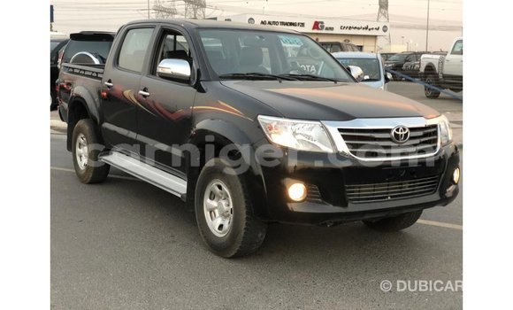 Sayi Imported Toyota Hilux Black Mota in Import - Dubai a Agadez Sayi Imported Toyota Hilux Black Mota in Import - Dubai a Agadez