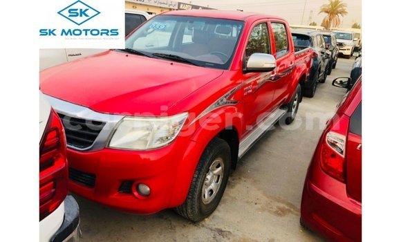 Sayi Imported Toyota Hilux Red Mota in Import - Dubai a Agadez Sayi Imported Toyota Hilux Red Mota in Import - Dubai a Agadez