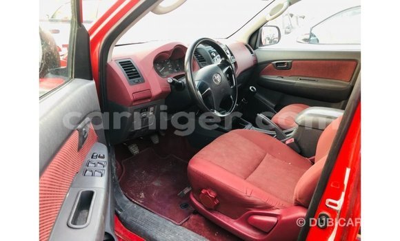 Sayi Imported Toyota Hilux Red Mota in Import - Dubai a Agadez Sayi Imported Toyota Hilux Red Mota in Import - Dubai a Agadez